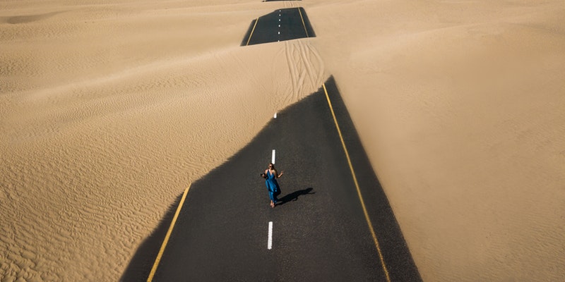пустыня дорога